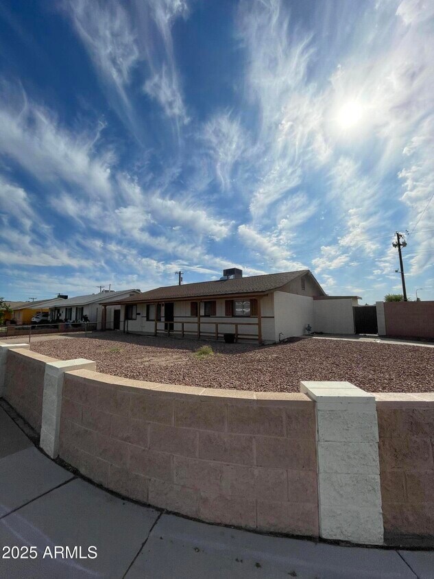 Primary Photo - 3632 N 79th Ave