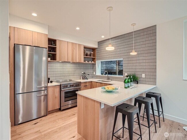 Foto del edificio - Greenwood 3 Bedroom New Construction Townhouse!