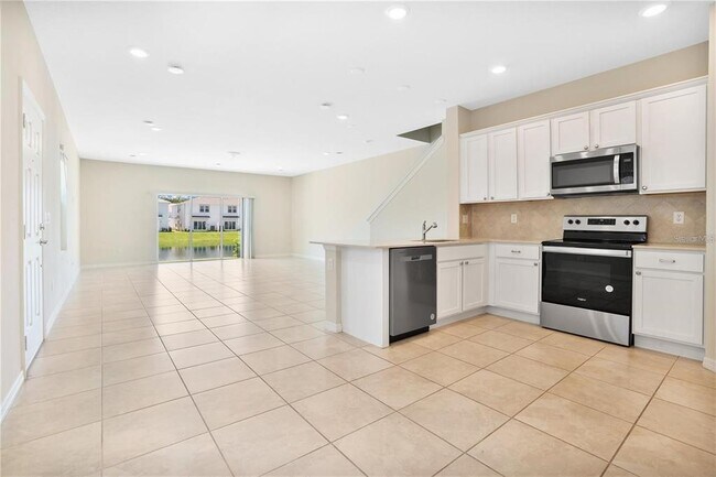 Building Photo - 2552 Bright Jewel St