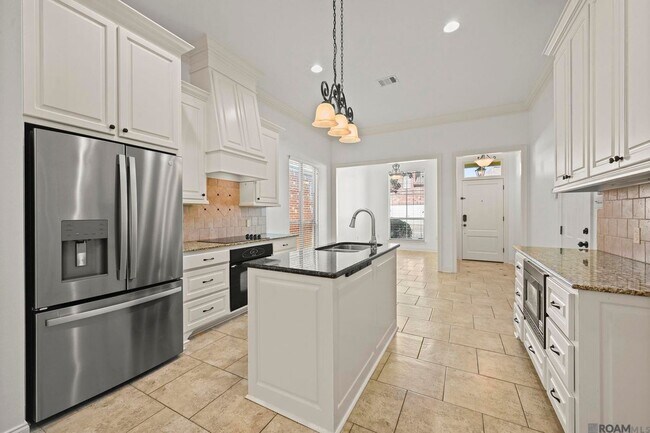 Foto del edificio - 17514 Lake Willow Ave