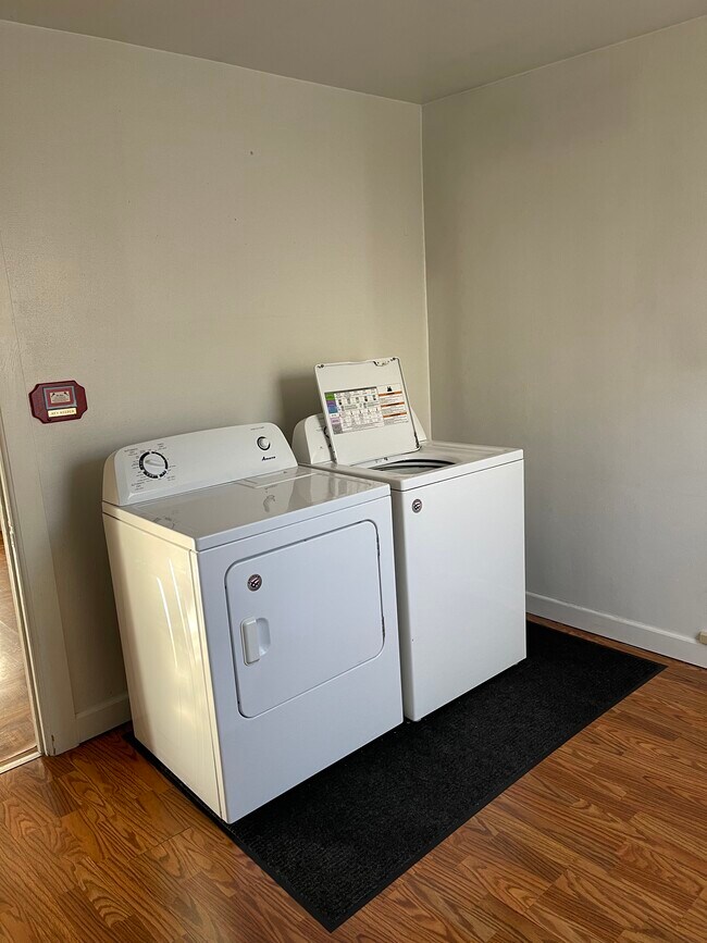 Washer/Dryer in foyer area - 1125 S Cornelia St