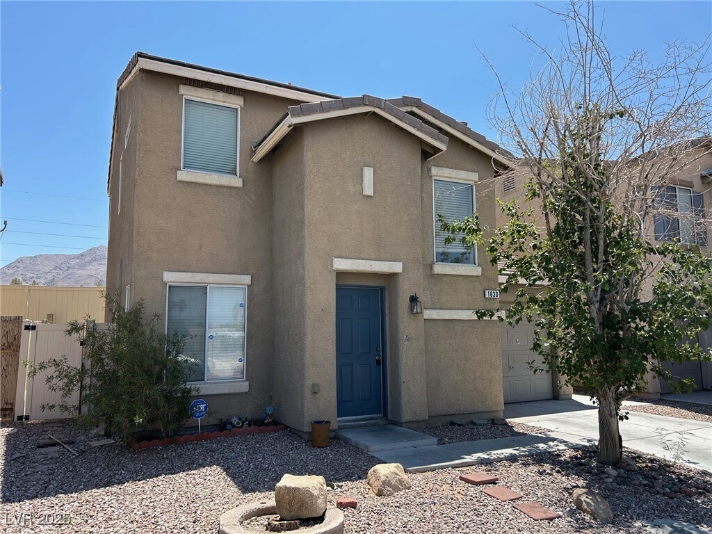 Foto principal - 1630 N Buck Island St