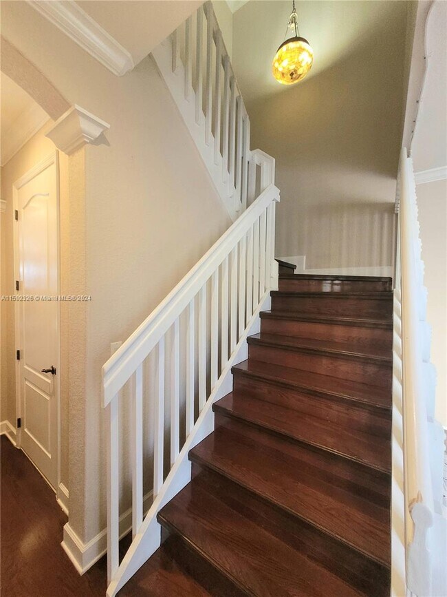 Building Photo - 8707 Buckskin Manor