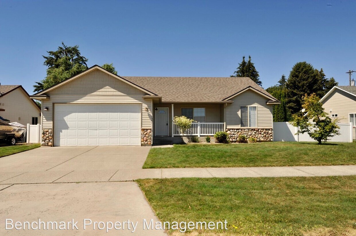 Primary Photo - 3 br, 2 bath House - 9347 N. Macie Loop