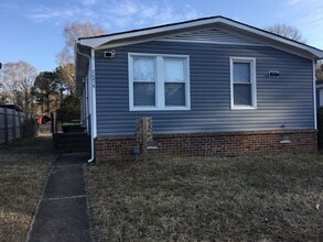 Building Photo - 1074 Piney Marsh Ct