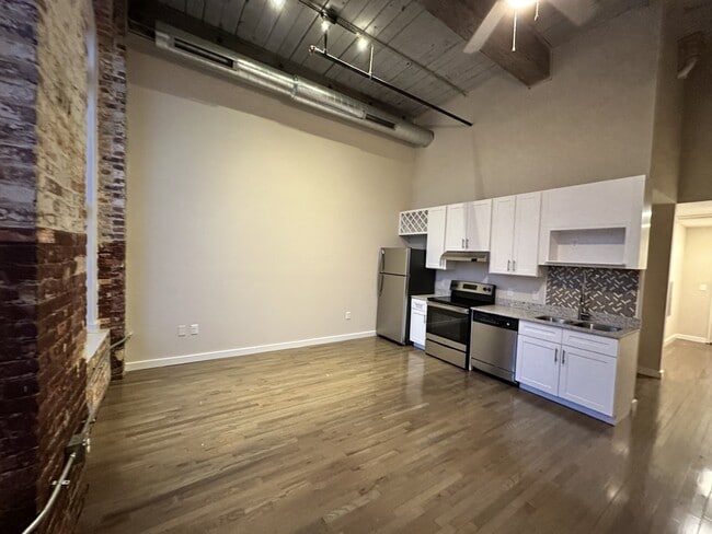 Foto del edificio - Bellevue Mill Apartments