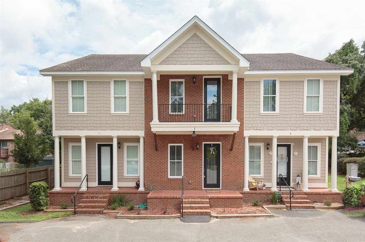 Primary Photo - 717 N Calhoun St