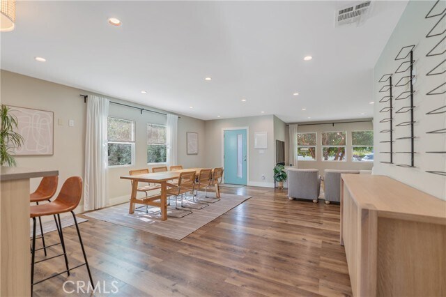 Foto del edificio - 8034 Airlane Ave