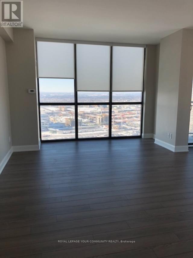 Photo du bâtiment - 2910 Hwy 7