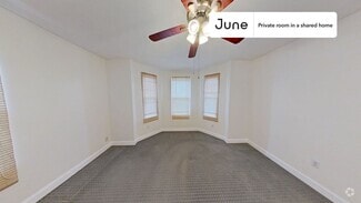 Building Photo - Private bedroom in 3 bed/1 bath Home
