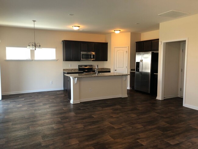 Foto del edificio - 3 bdrm, 2.5 bath home in Burnside Farms