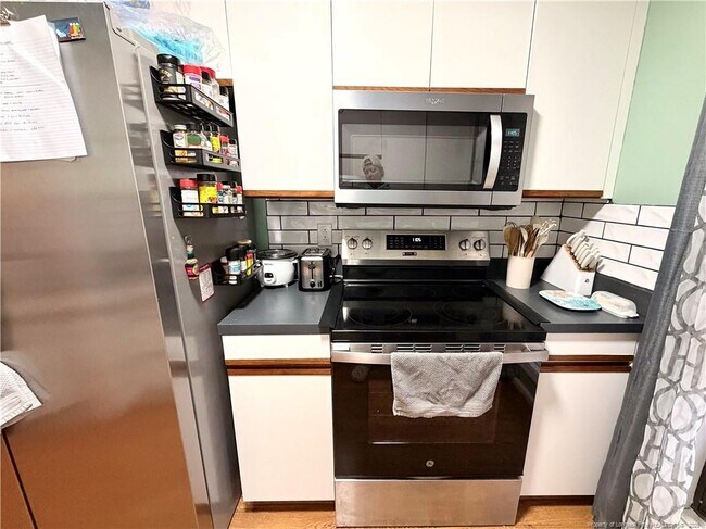 Foto del edificio - 2105 Wexford Oaks Ct