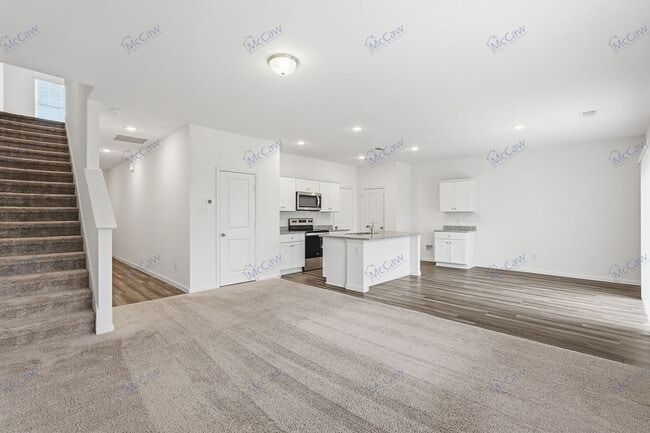 Building Photo - 1910 Washington St