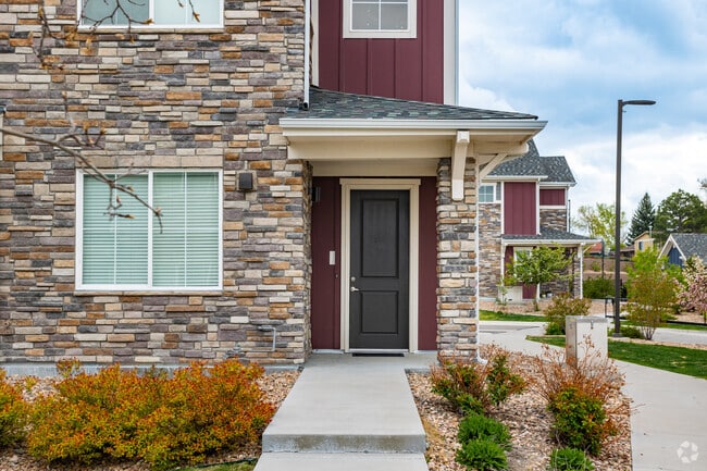 2BR, 2.5BA - 1,151SF - Exterior - The Point at Biscay