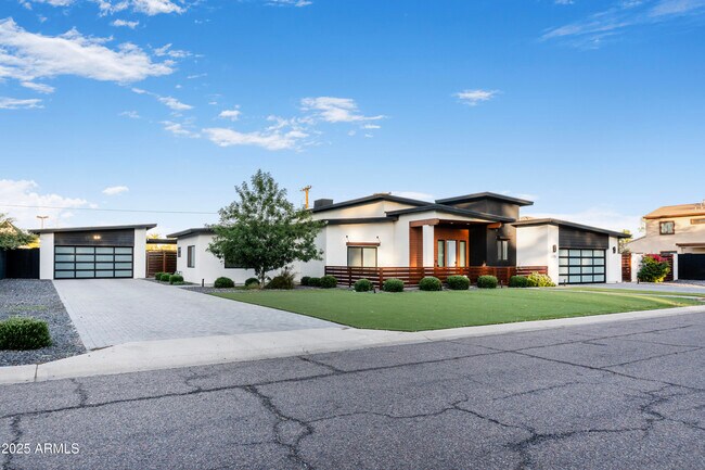 Foto del edificio - 2215 N 38th Way