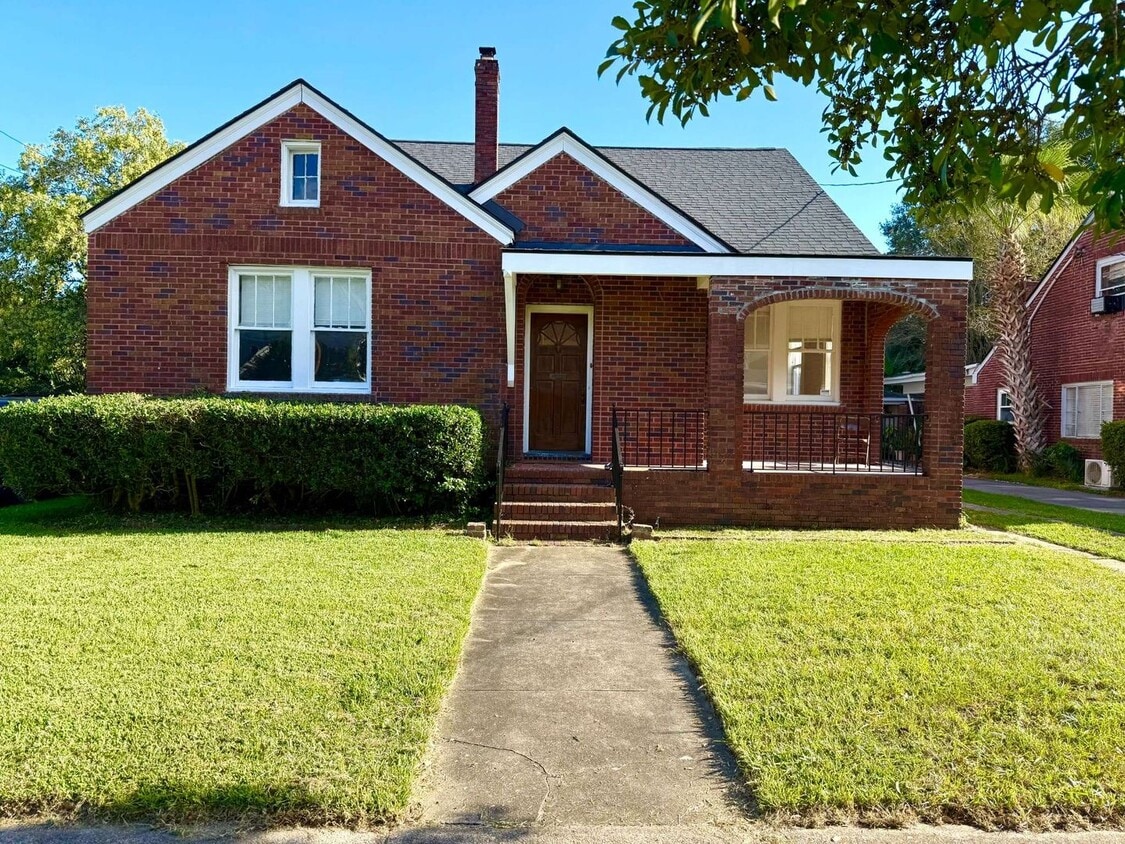 Charming All-Brick Home in Prime Charlesto... - Charming Brick Home with Detached Garage i...