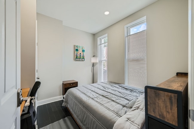 Photo - 1019 E Preston St Townhome