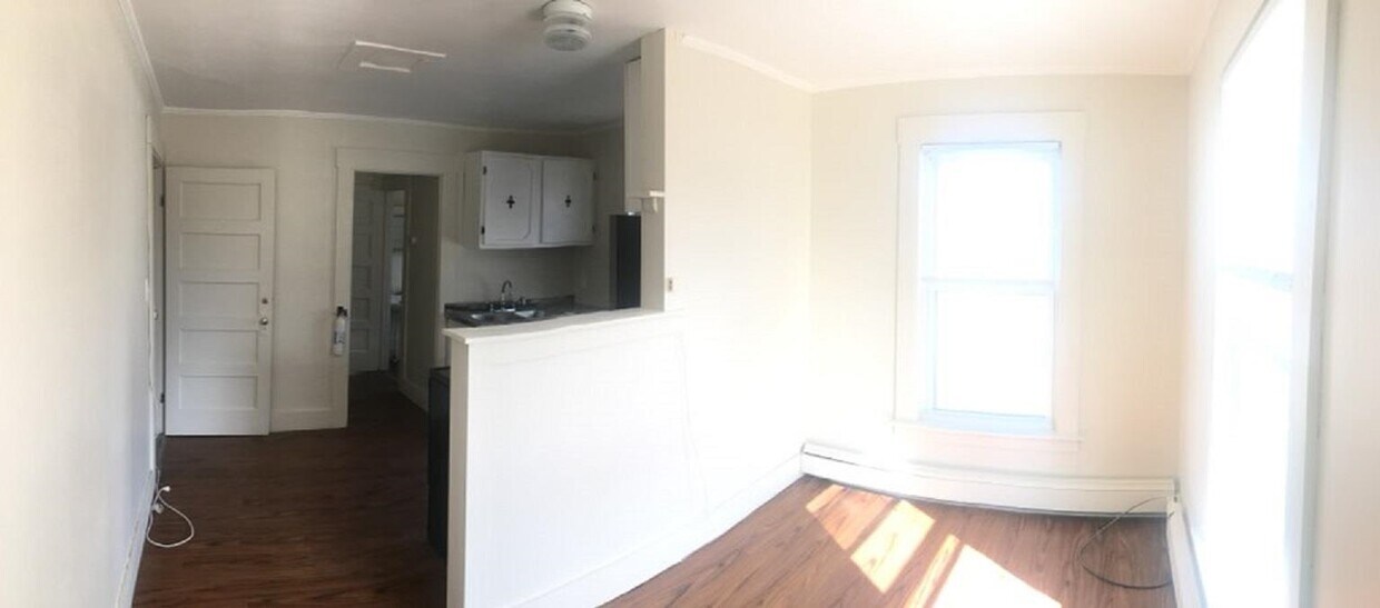 2733 Dartmouth College Hwy Unit 10, Haverhill, NH 03774 Room for Rent