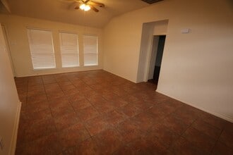 Building Photo - 18414 Willow Moss Dr