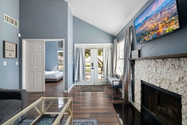 Foto del edificio - 602 North May-SI FL1-ID1625719P