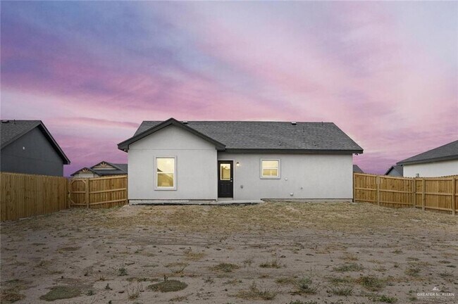 Building Photo - 1808 Hope Dr