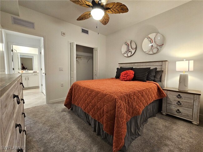 Foto del edificio - 5715 Double Eagle Cir