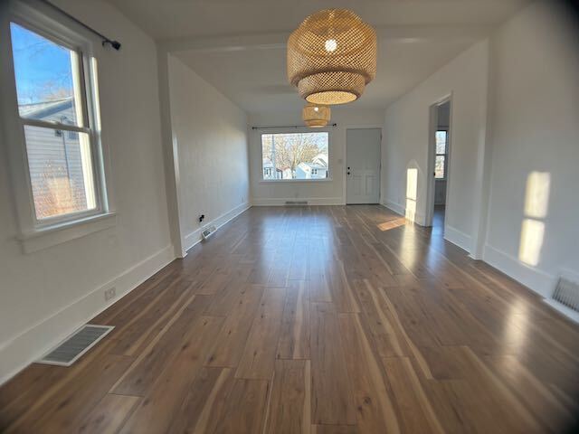 Building Photo - Beautiful Home in Peoria Heights