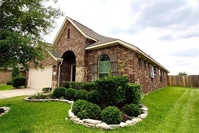 Building Photo - 7418 Avalon Trc