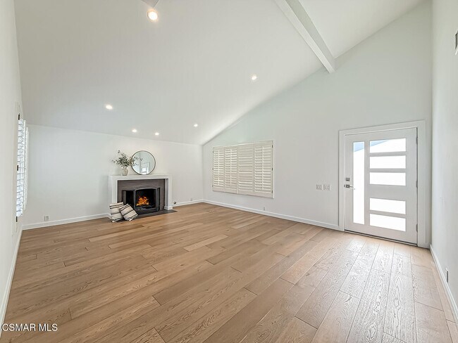 Foto del edificio - 1915 Woodside Dr