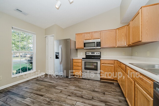 Building Photo - 8054 Painted Pony Dr