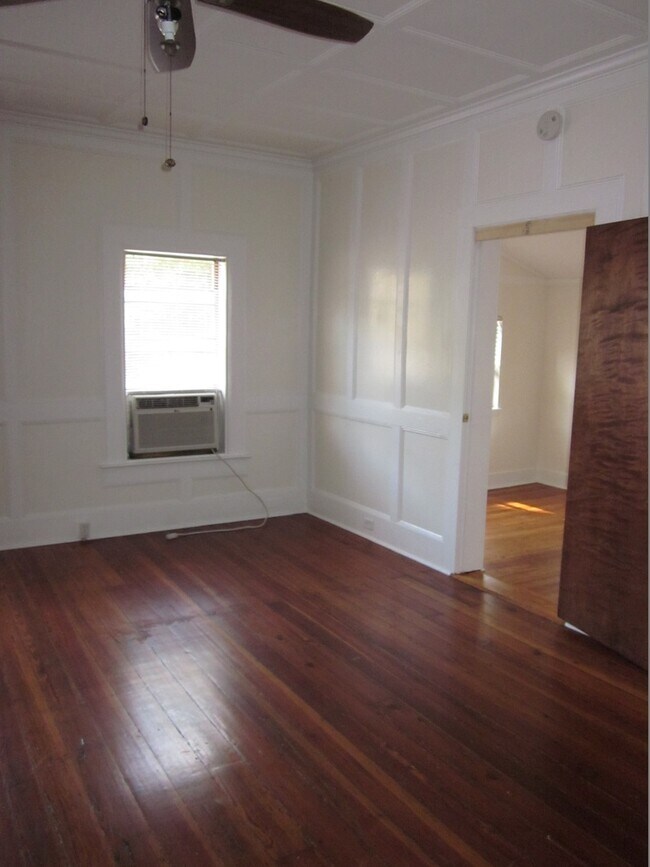 Foto del edificio - Awesome 1 Bed/1 Bath in Duckpond Area Close to Downtown