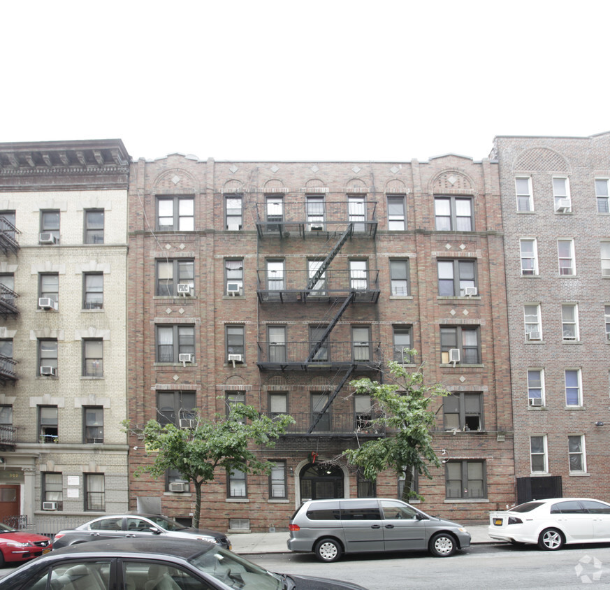 Building Photo - 504-506 W 213th St