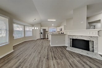 Building Photo - 1114 Woodley Bend