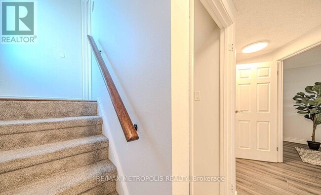 Building Photo - 378 Daytona Ct