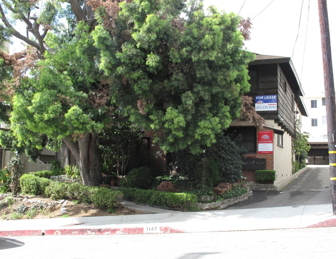 Building Photo - 1147 Horn Ave