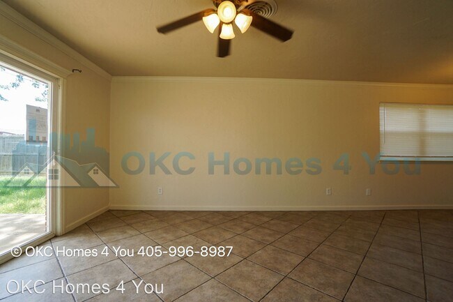 Building Photo - 3 br, 1.5 bath House - 8300 NW 34th Street