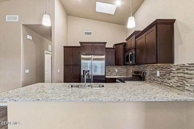 Foto del edificio - 5933 Ruidoso Downs St