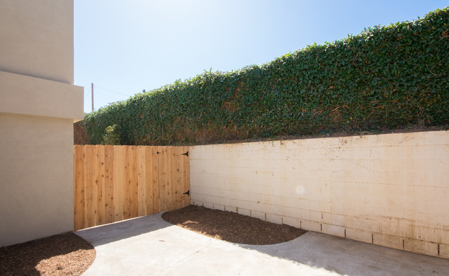 Foto del edificio - Leucadia Surf Townhouses