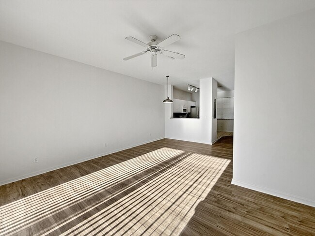 Building Photo - 3612 Pine Oak Cir