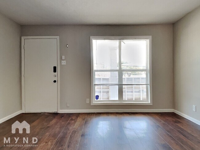 Foto del edificio - 10010 Neuens Rd