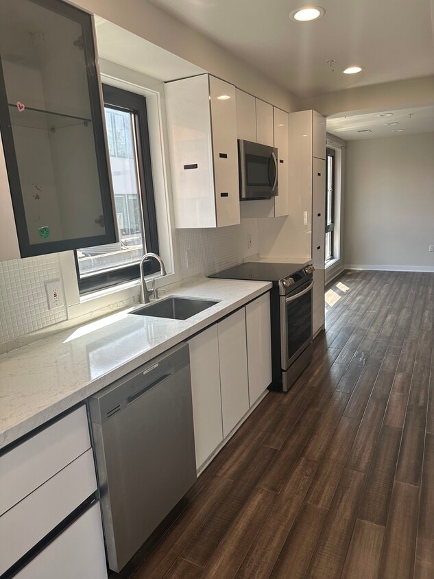 Foto principal - 2610 Georgia Ave NW