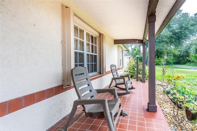 Foto del edificio - 18407 Avon Ave