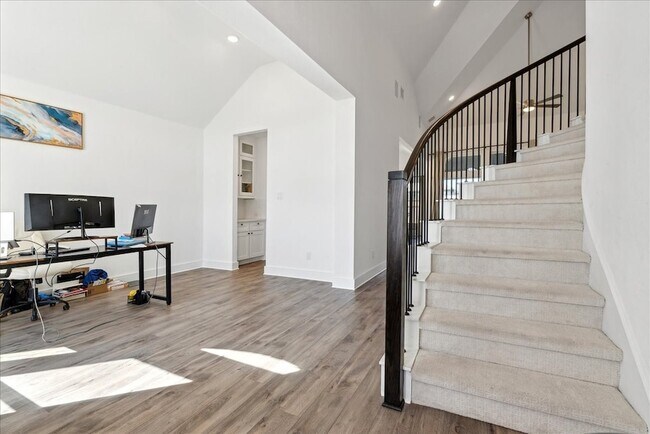Foto del edificio - 1710 Highwood Rd