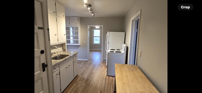 Cocina - 609 McDonough St
