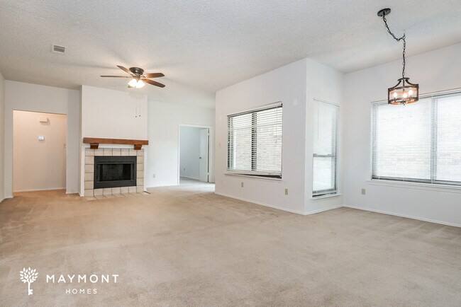 Foto del edificio - 3614 Riverhead Dr