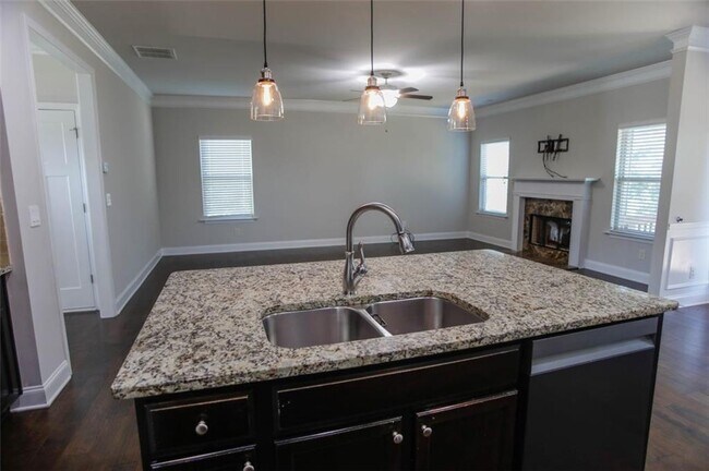 Foto del edificio - 4241 Towncastle Ln