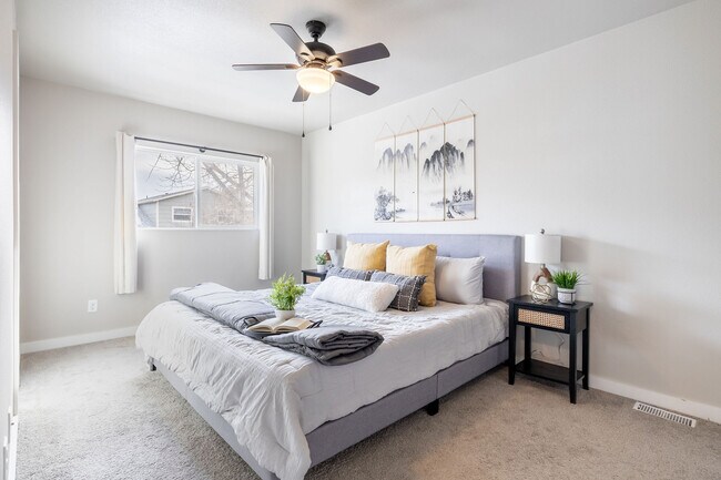 Foto del edificio - 7550 Churchwood Cir