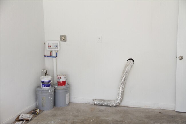 Foto del edificio - 5400 Sheldon St