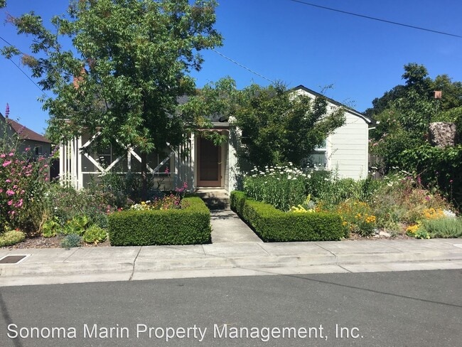 Building Photo - 2 br, 1 bath House - 418 Virginia Street