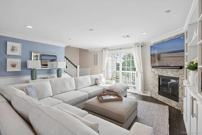 Foto del edificio - 34 Village Green Dr